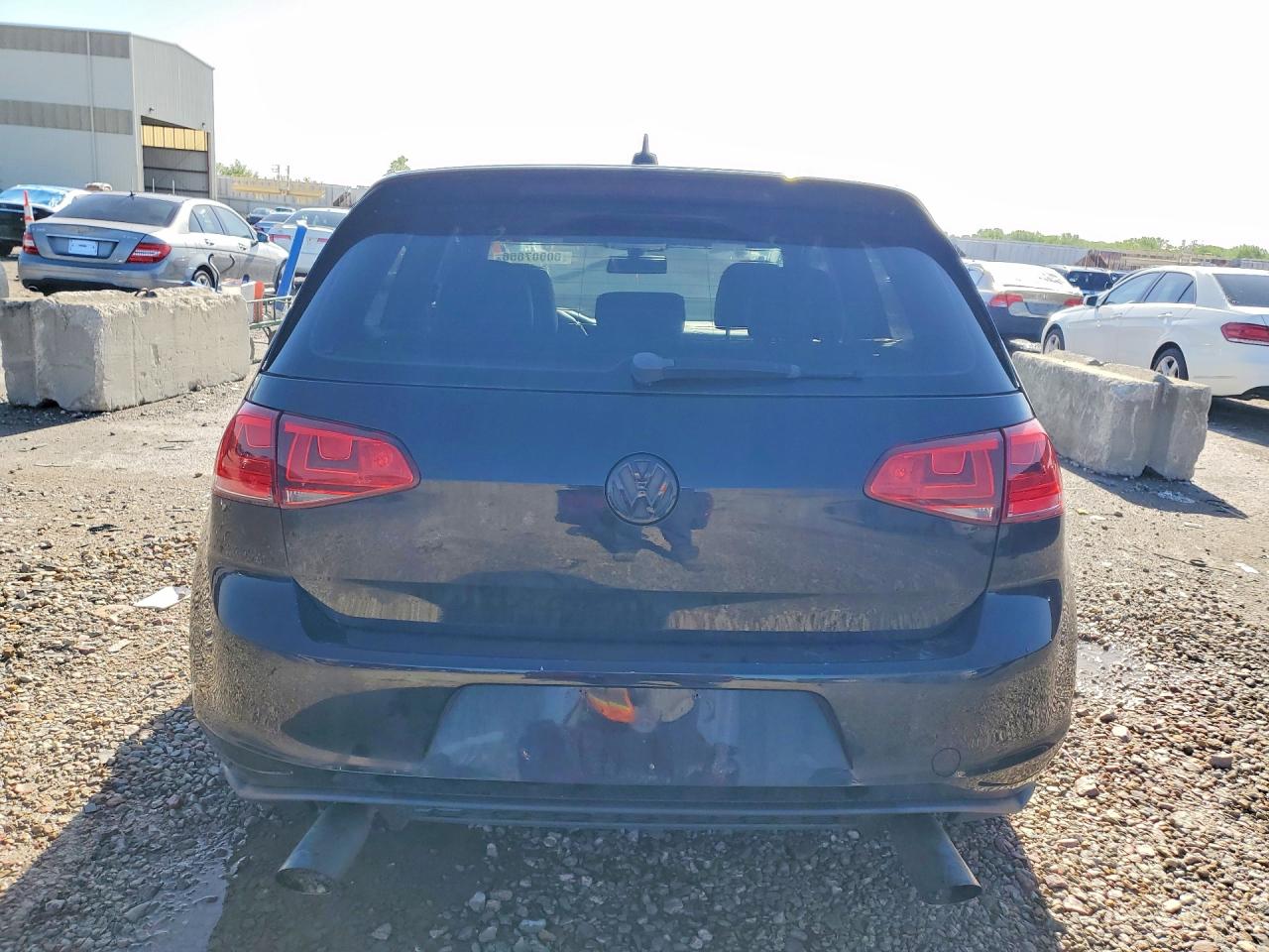 2016 VOLKSWAGEN GTI