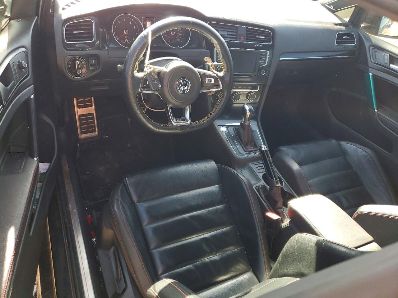 2016 VOLKSWAGEN GTI