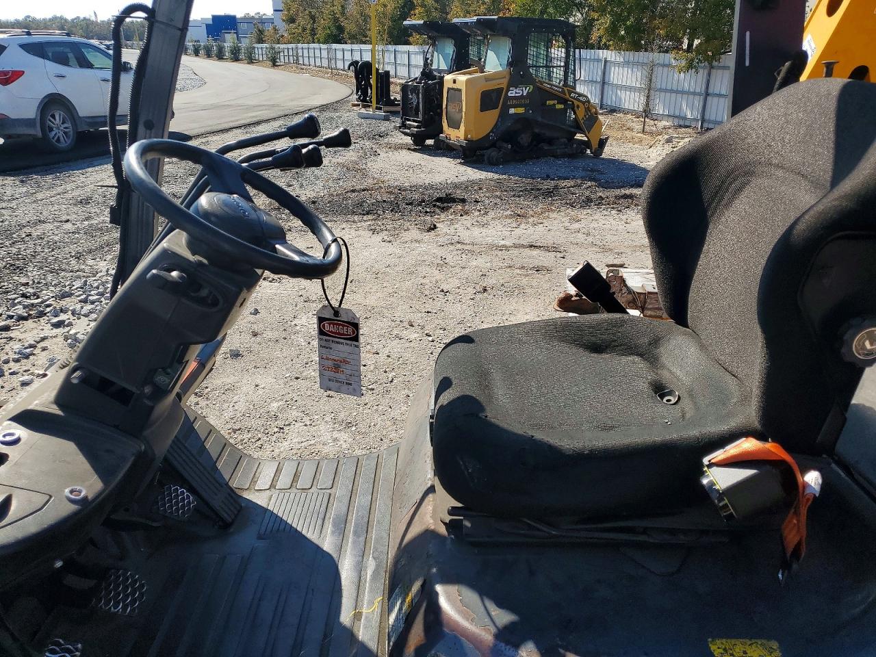 2014 TOYA FORKLIFT