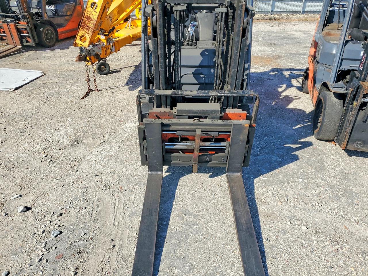 2014 TOYA FORKLIFT