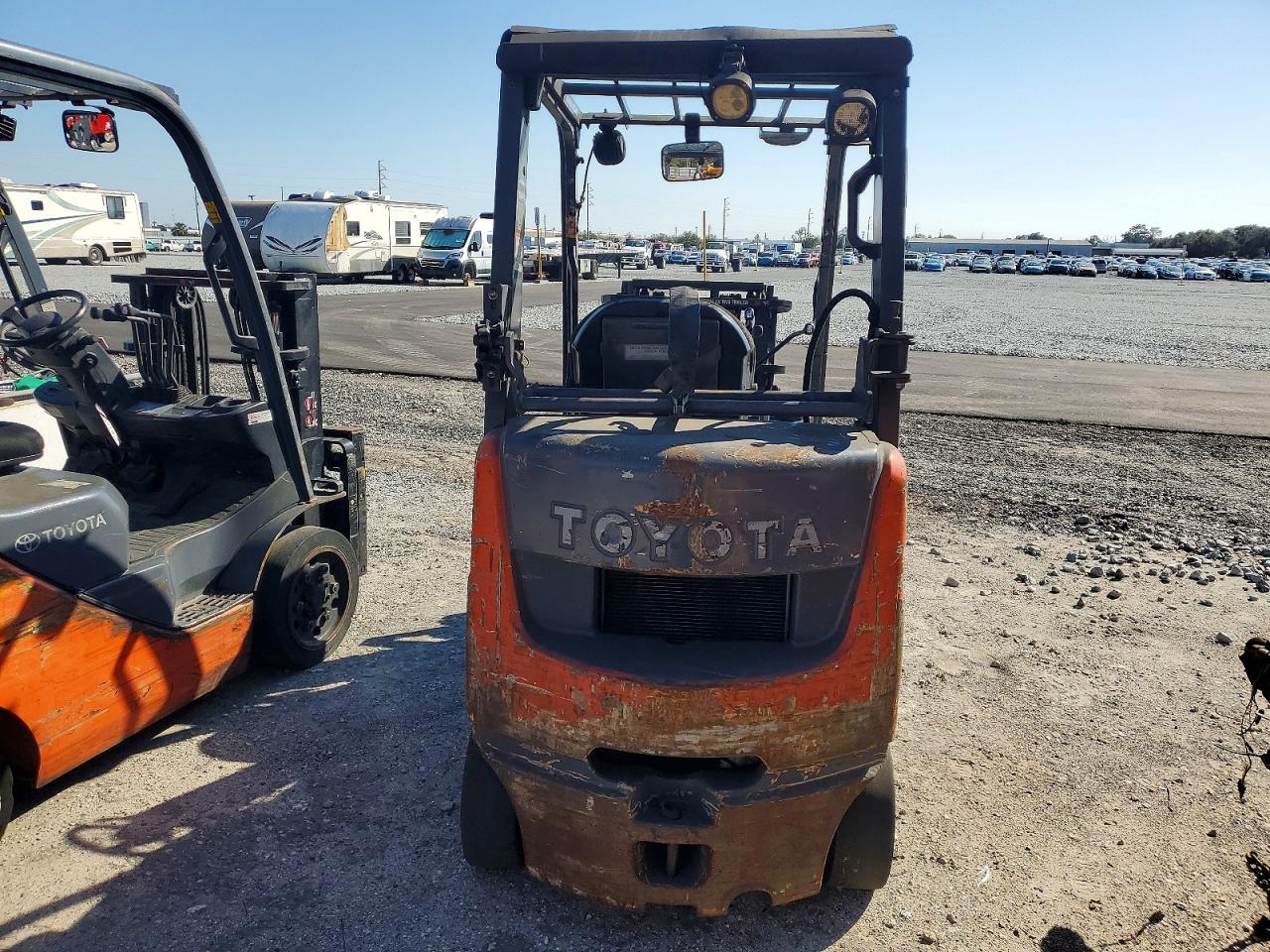 2014 TOYA FORKLIFT