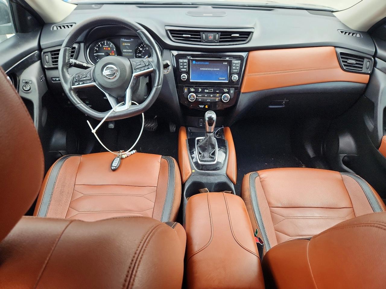 2017 NISSAN ROGUE