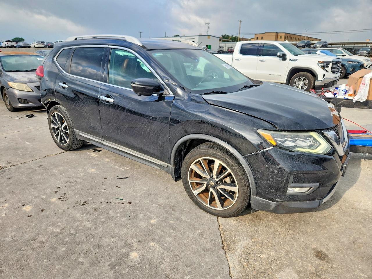 2017 NISSAN ROGUE