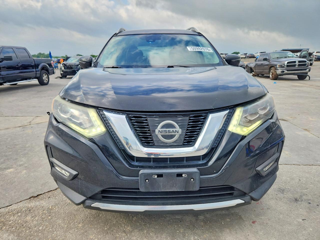 2017 NISSAN ROGUE