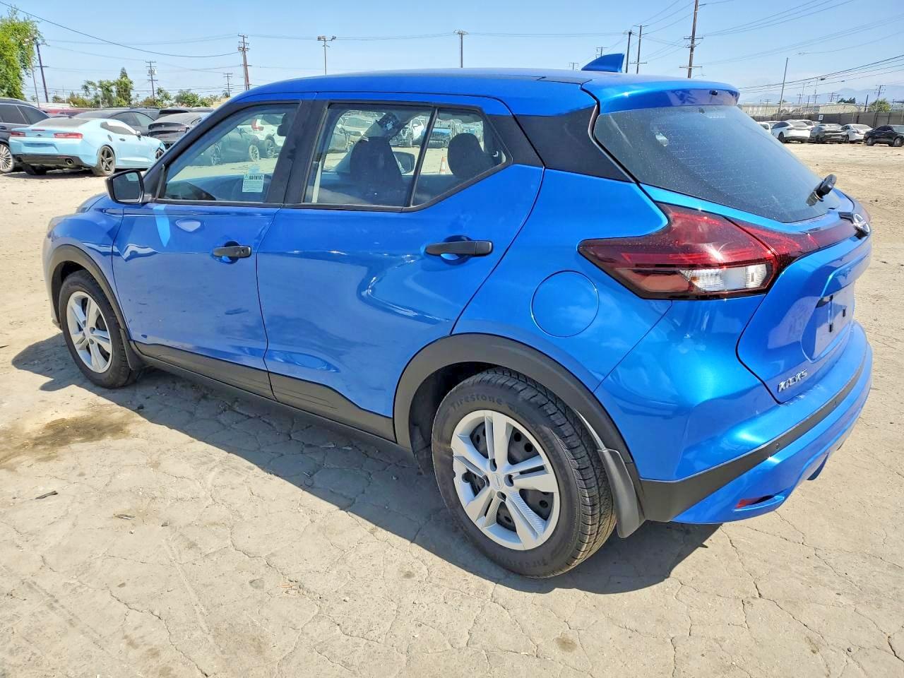 2023 NISSAN KICKS