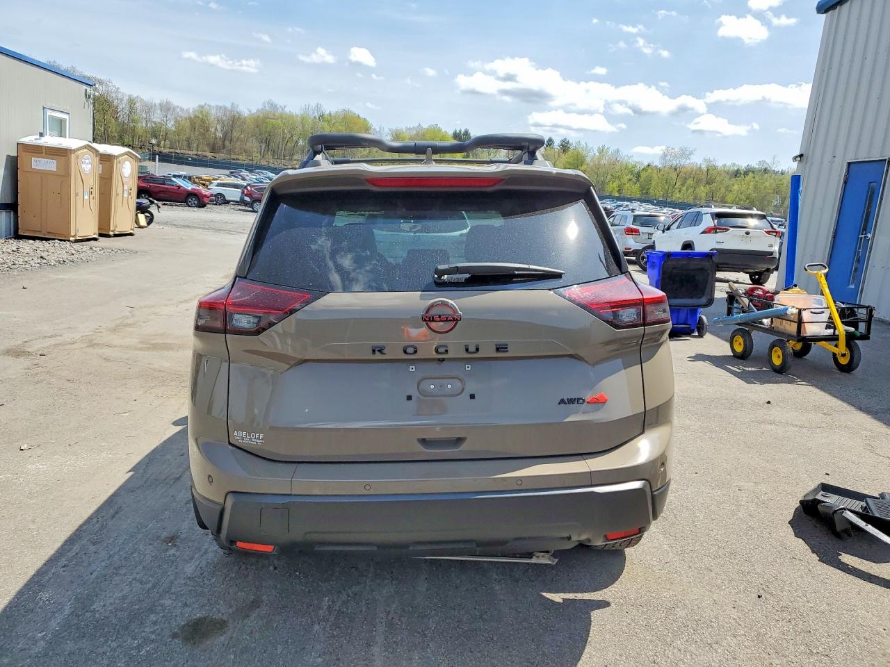 2025 NISSAN ROGUE