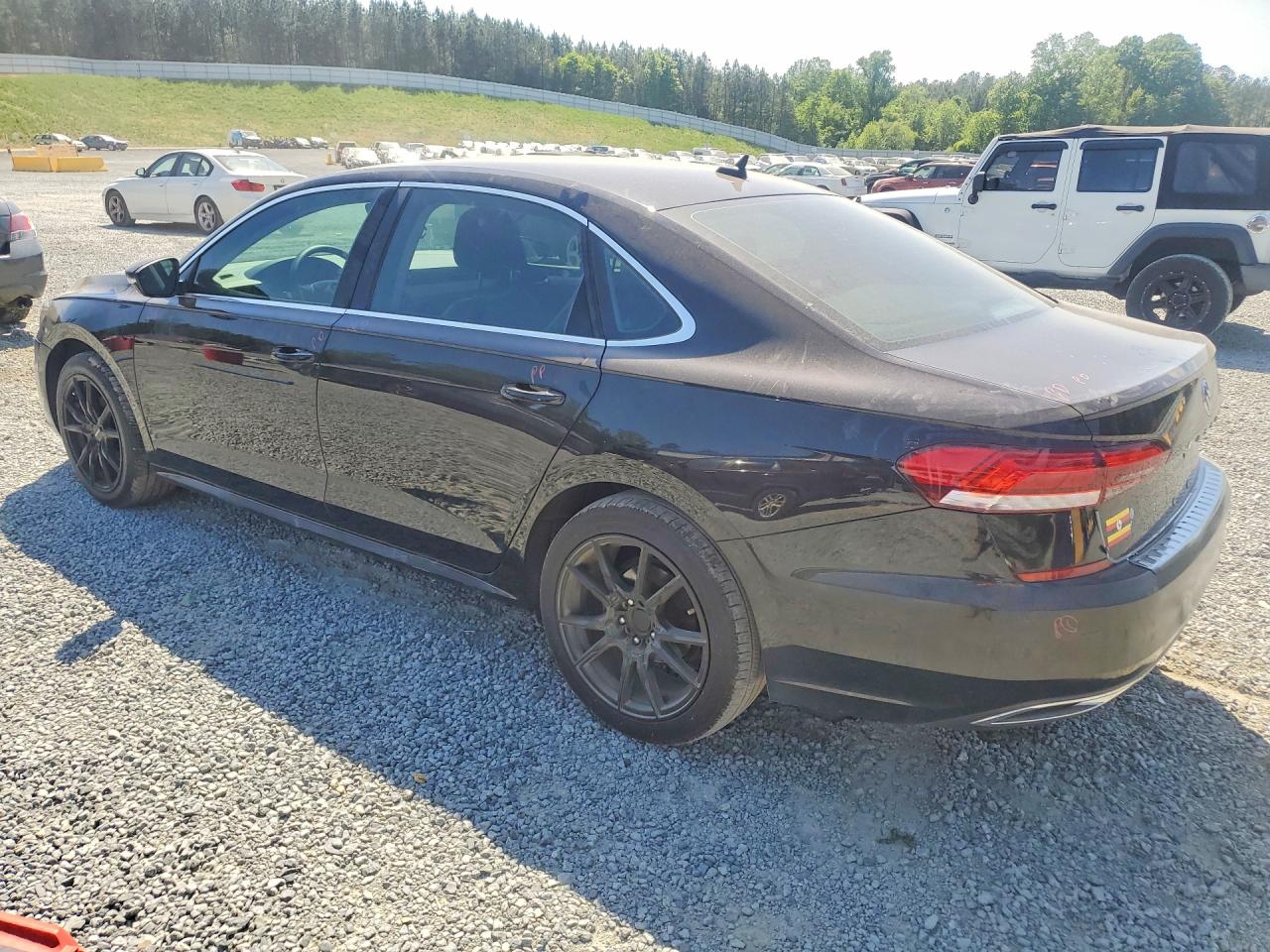 2021 VOLKSWAGEN PASSAT