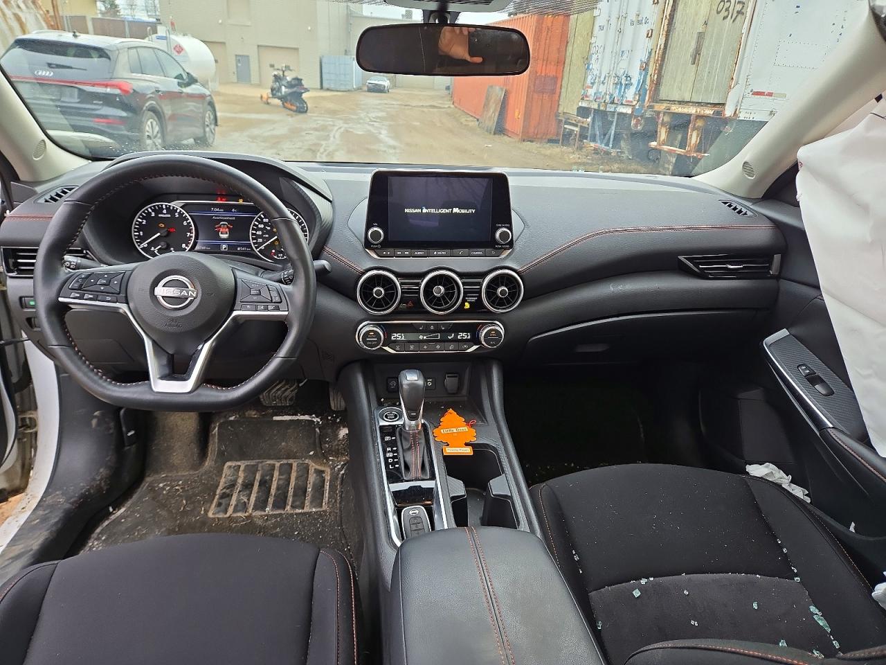 2025 NISSAN SENTRA