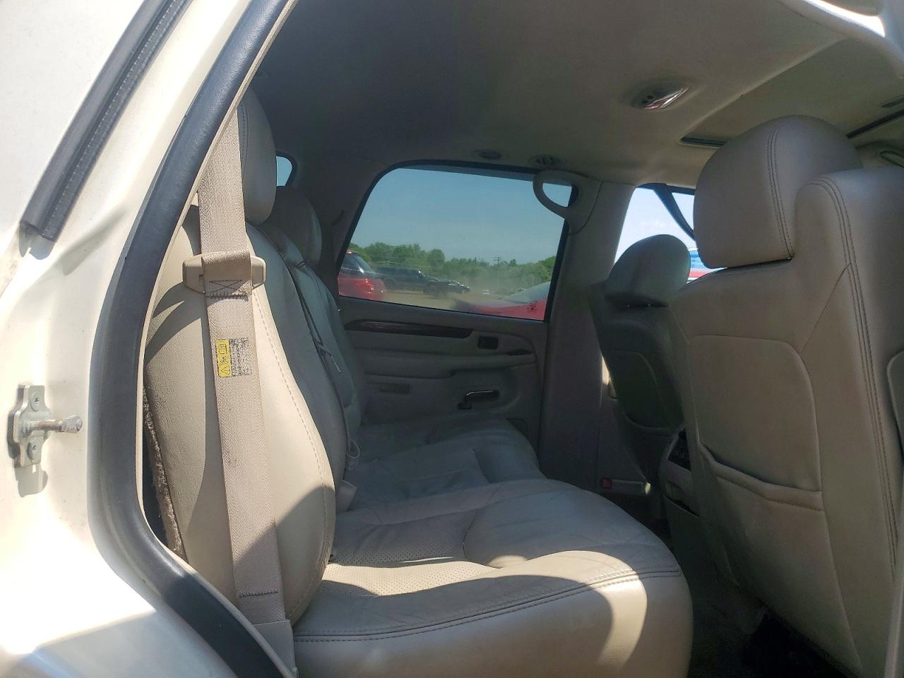2004 CADILLAC ESCALADE L