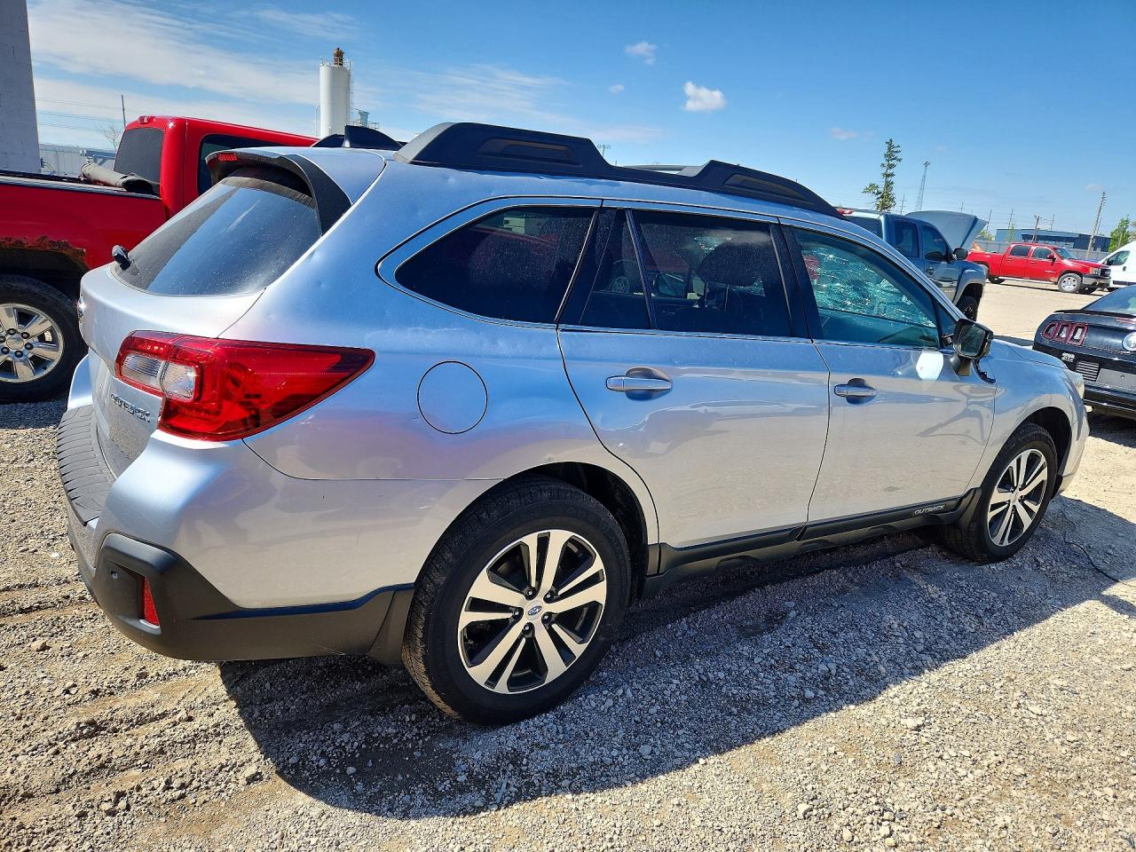 2018 SUBARU OUTBACK