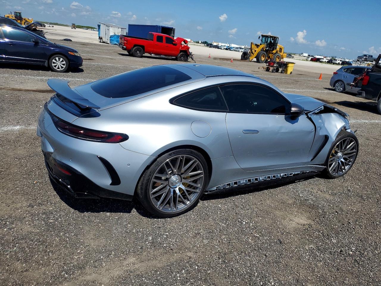 2025 MERCEDES-BENZ GT-CLASS