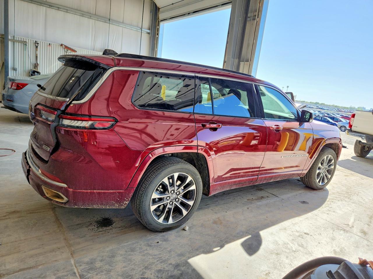 2025 JEEP CHEROKEE