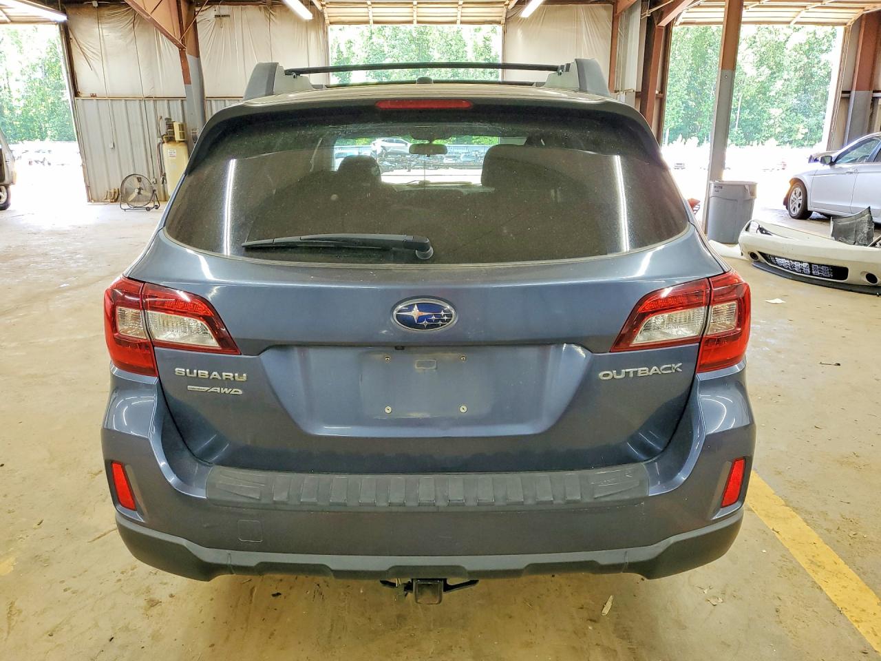 2015 SUBARU OUTBACK