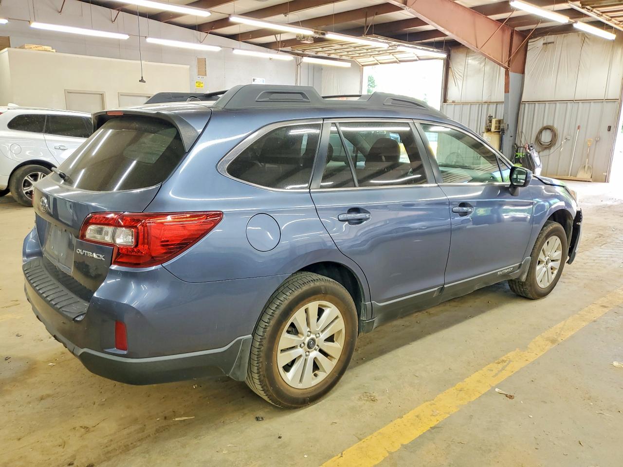 2015 SUBARU OUTBACK