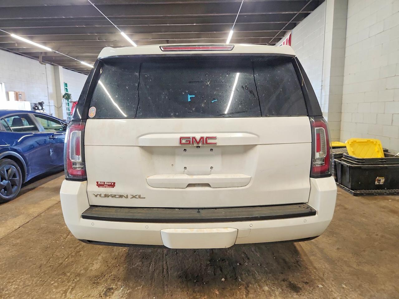 2015 GMC YUKON