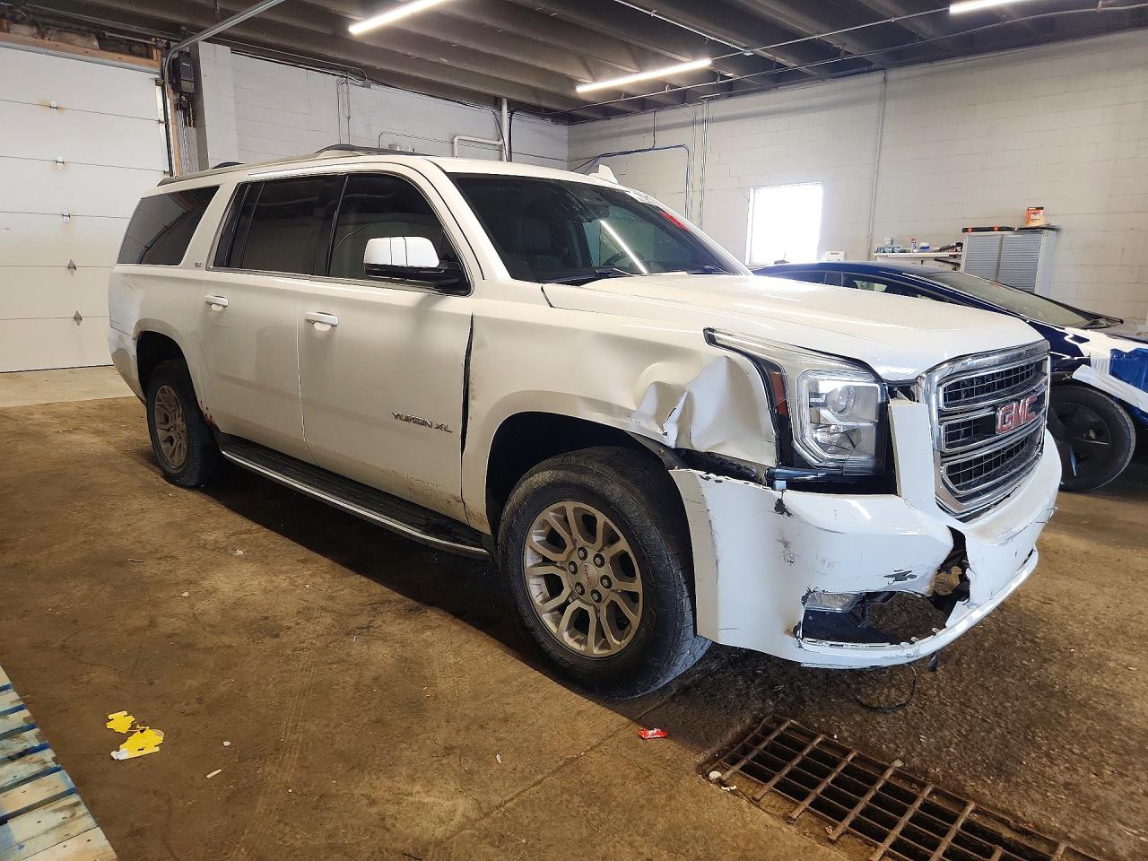 2015 GMC YUKON