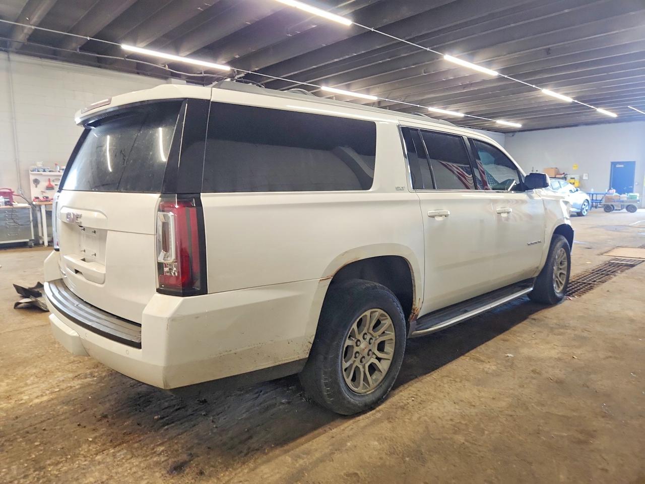2015 GMC YUKON