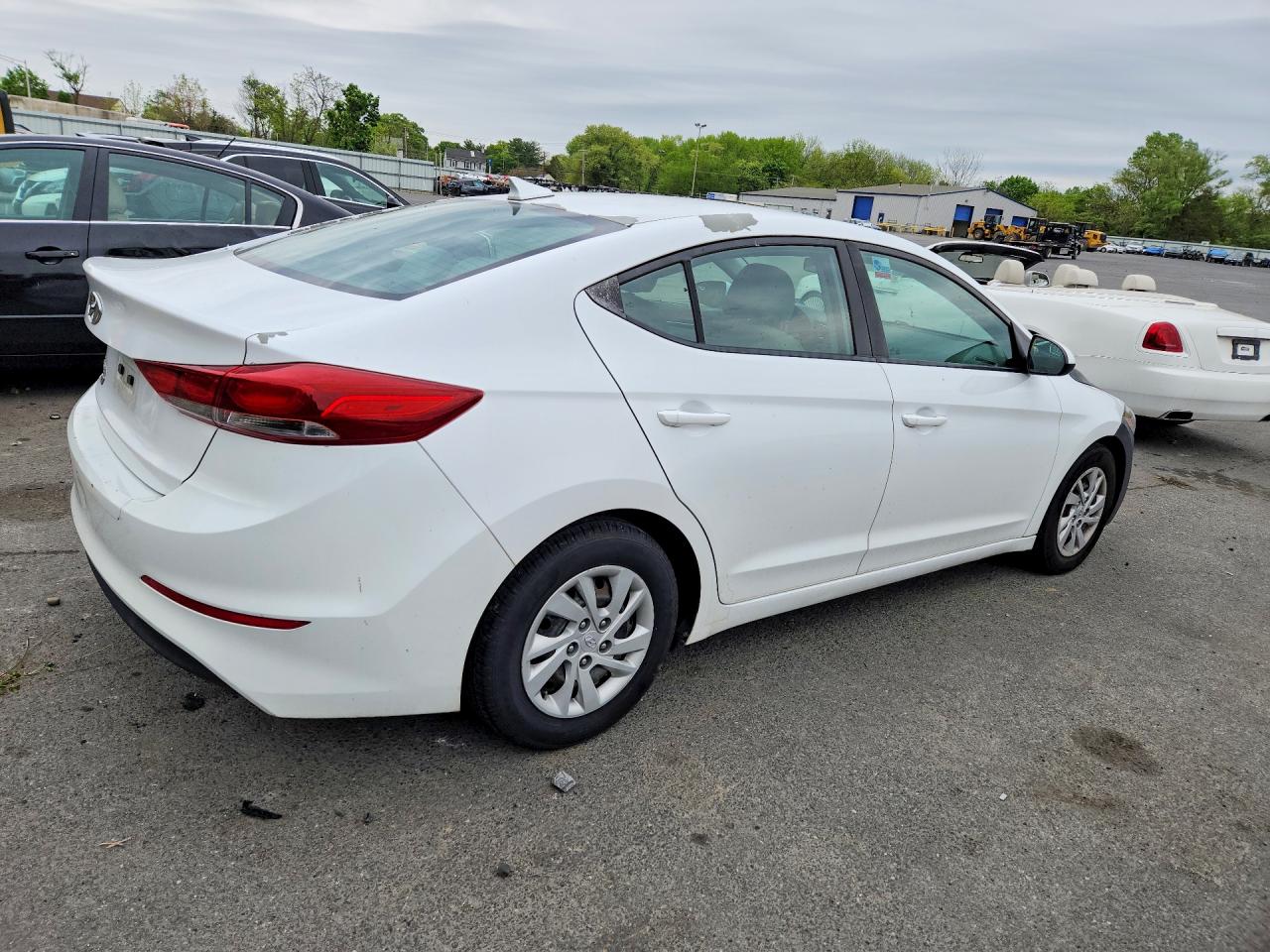 2017 HYUNDAI ELANTRA
