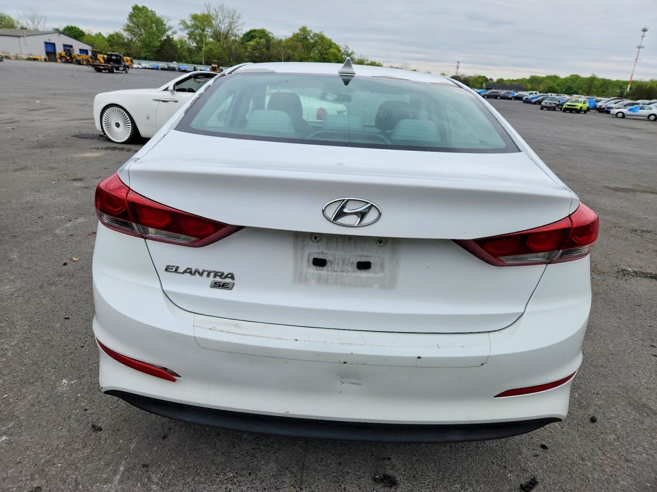 2017 HYUNDAI ELANTRA