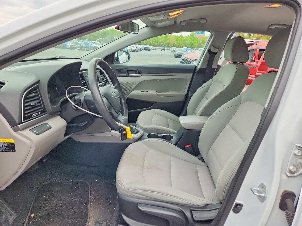 2017 HYUNDAI ELANTRA