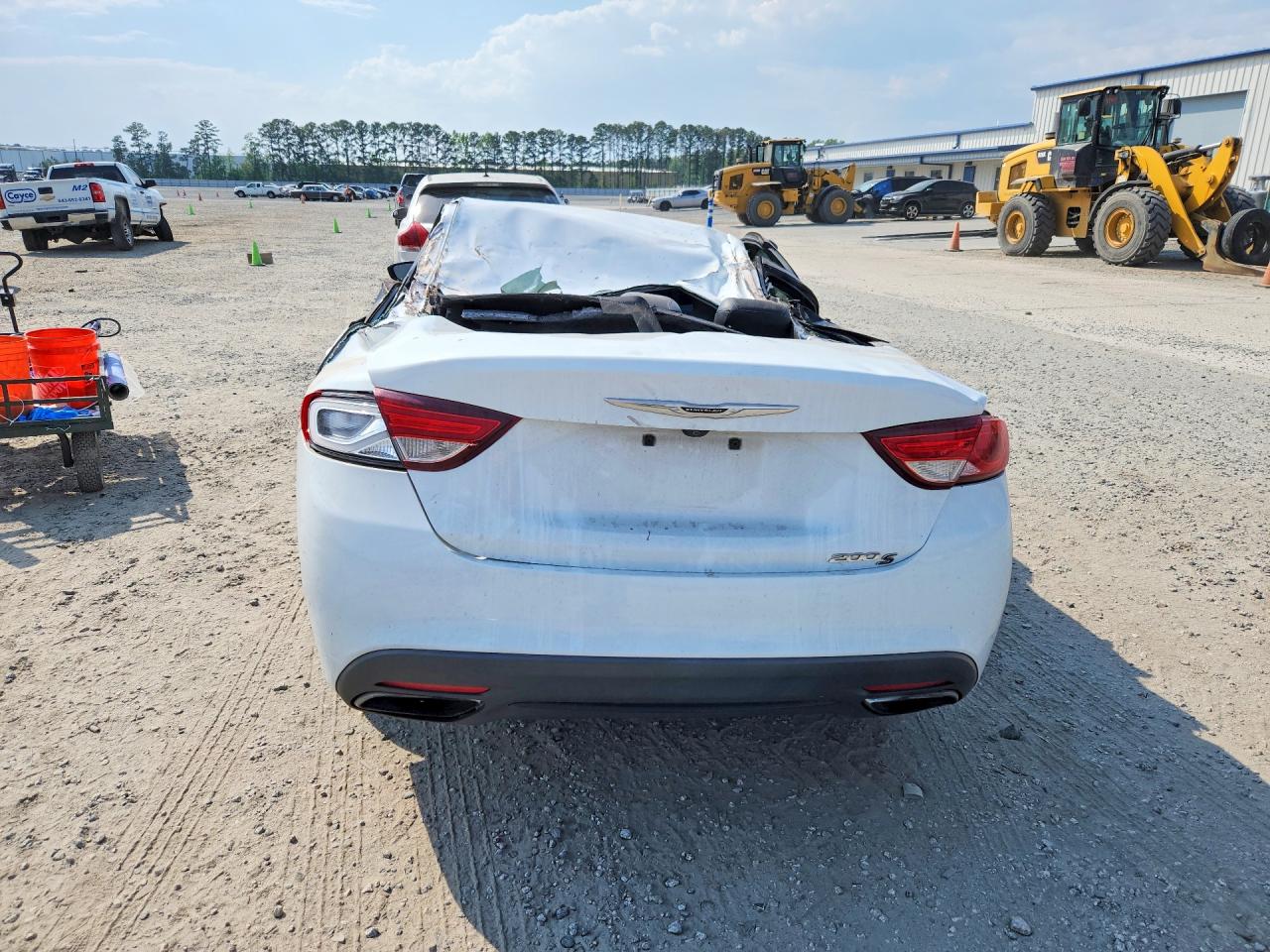 2015 CHRYSLER 200