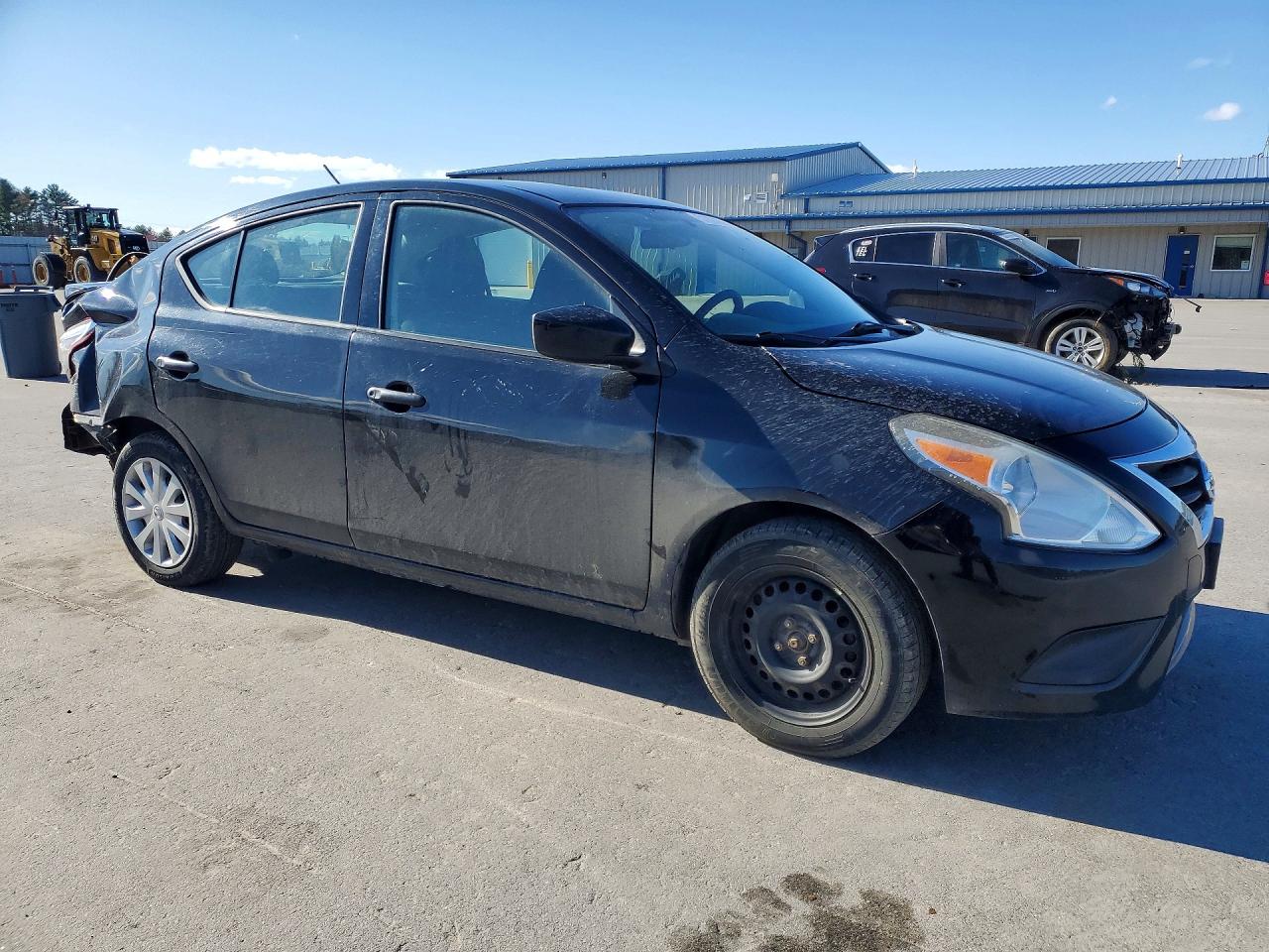 2017 NISSAN VERSA