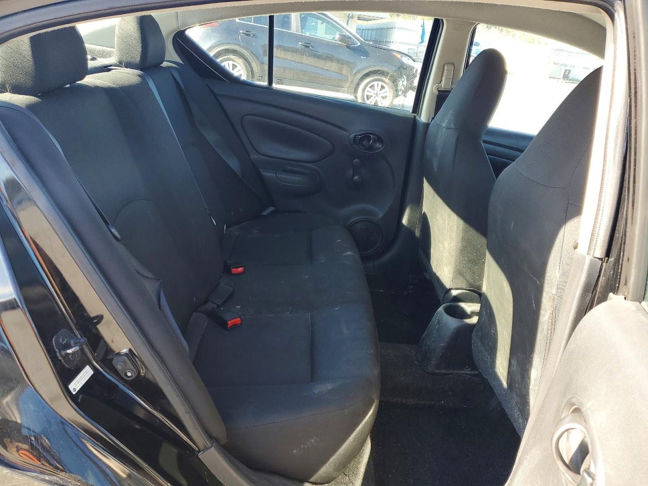 2017 NISSAN VERSA