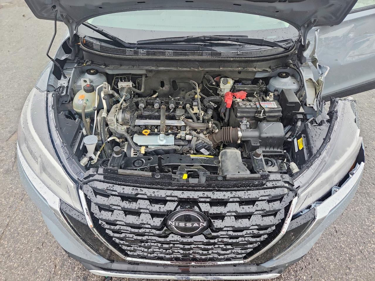 2024 NISSAN KICKS