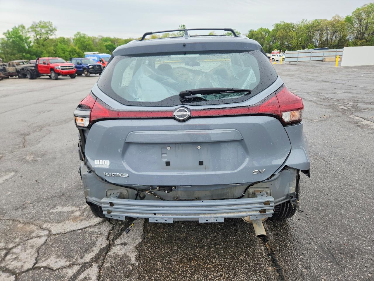 2024 NISSAN KICKS