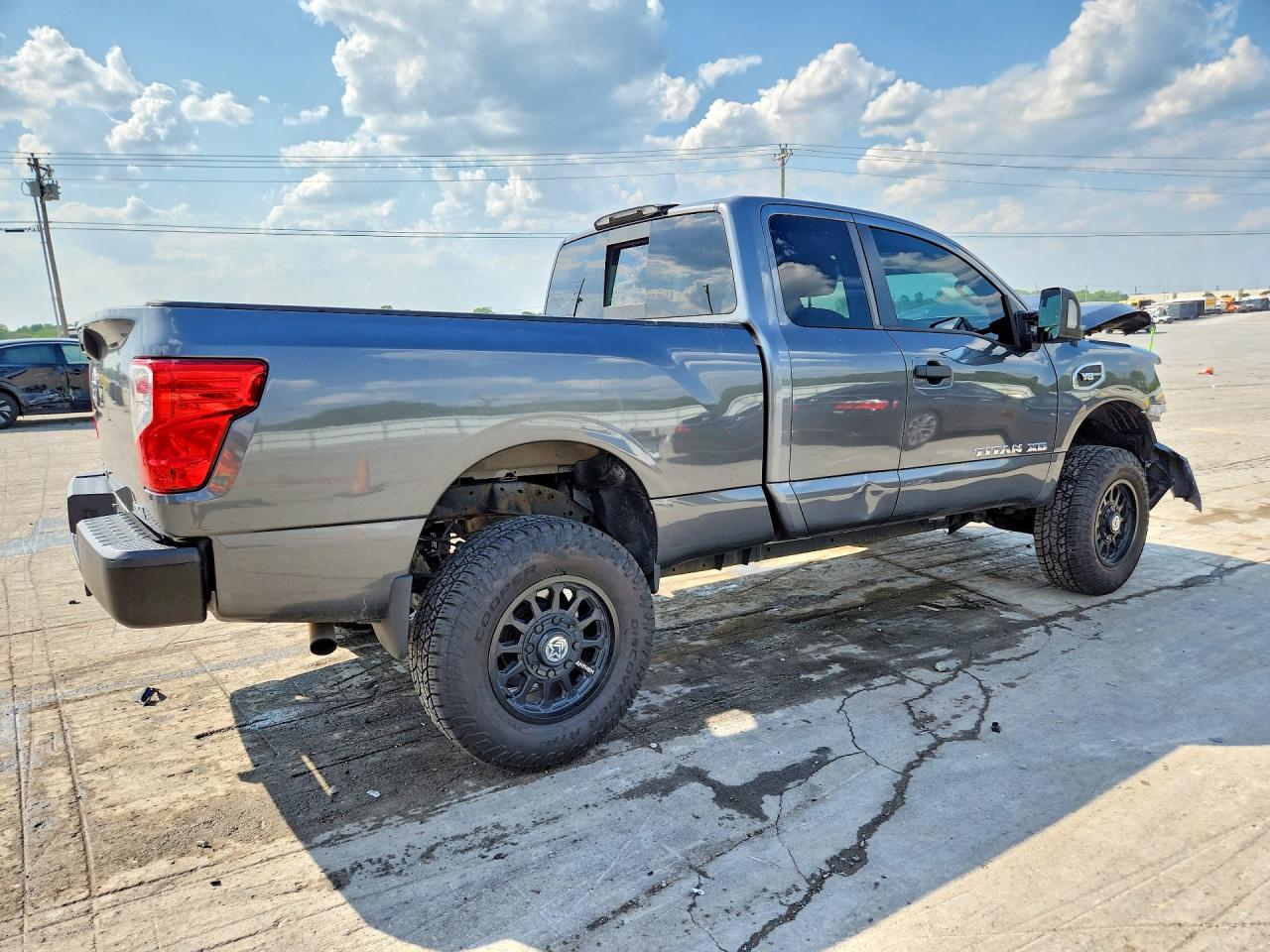 2018 NISSAN TITAN