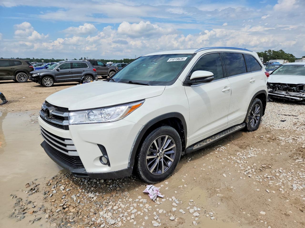 2017 TOYOTA HIGHLANDER