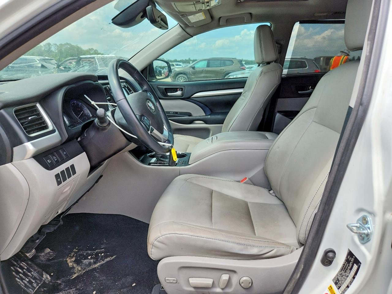 2017 TOYOTA HIGHLANDER