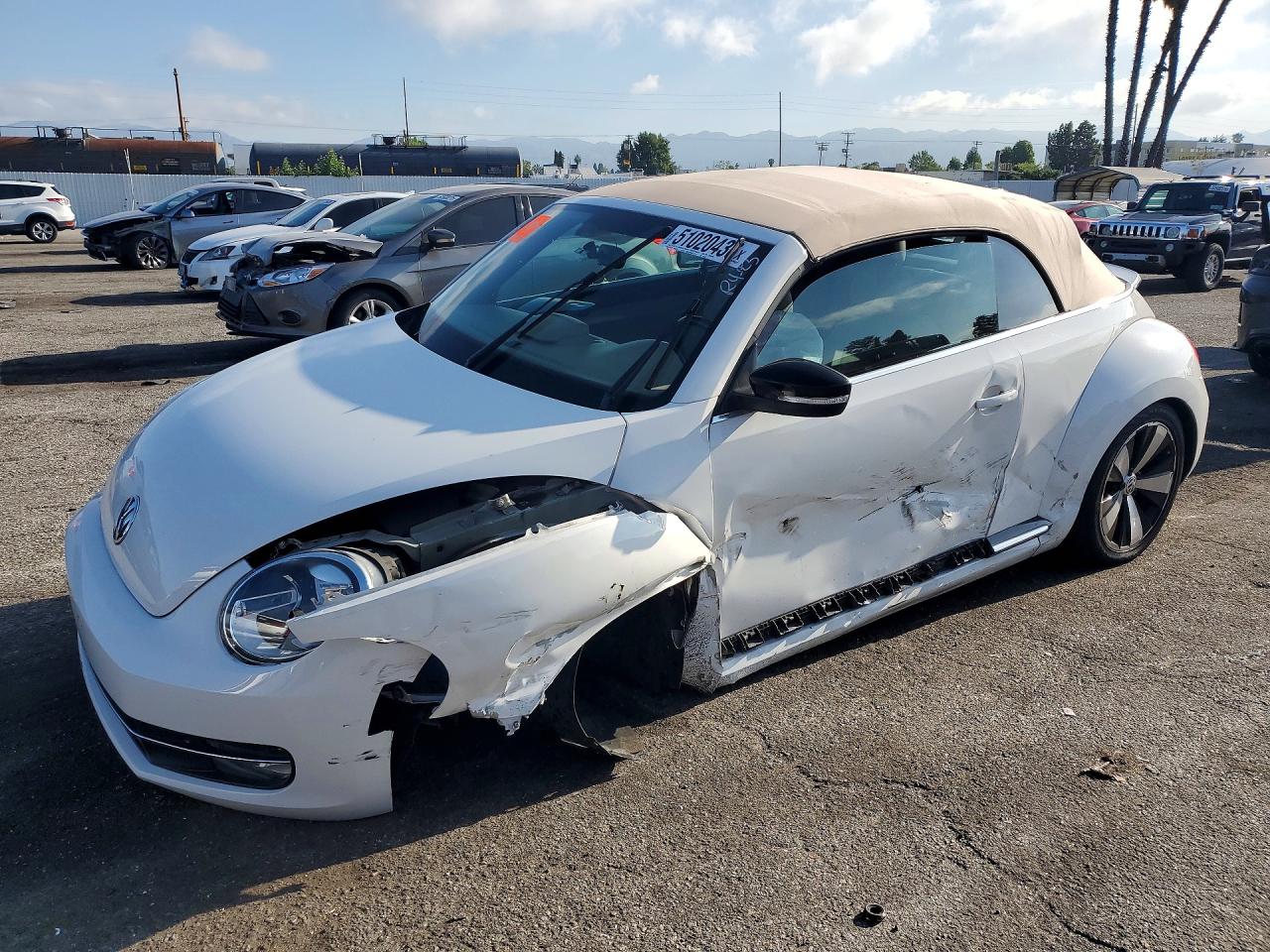 2013 VOLKSWAGEN BEETLE