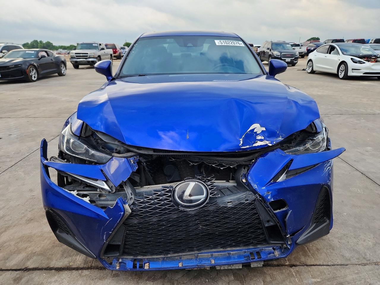 2019 LEXUS IS