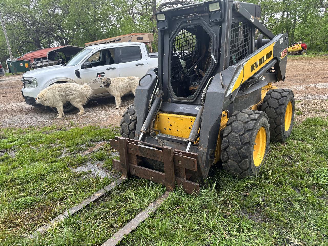 2007 NEWHOLLAND L185  Skid