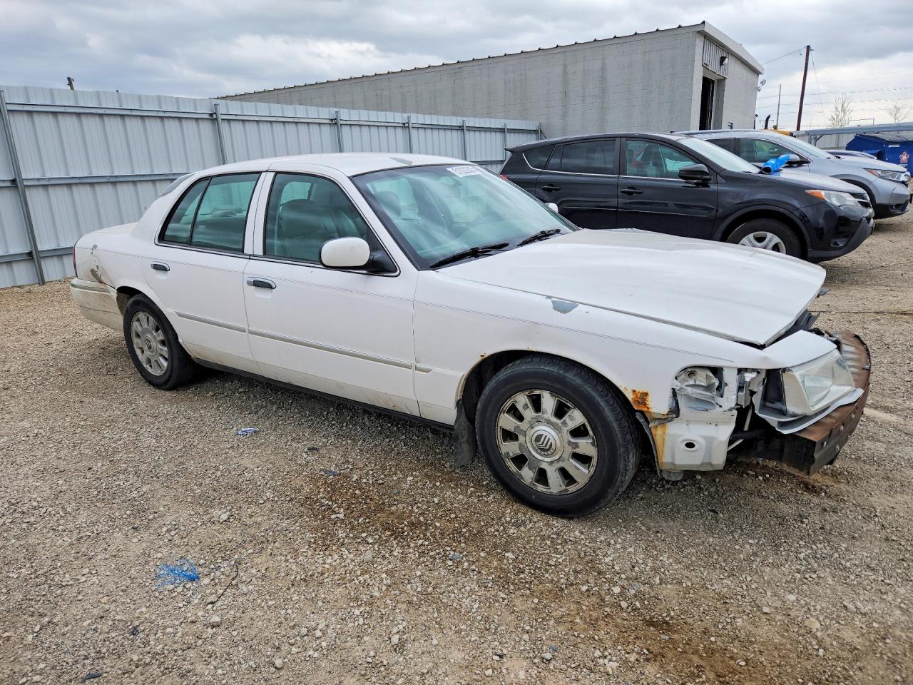 2003 MERCURY GRMARQUIS