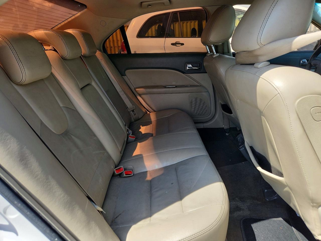 2010 FORD FUSION