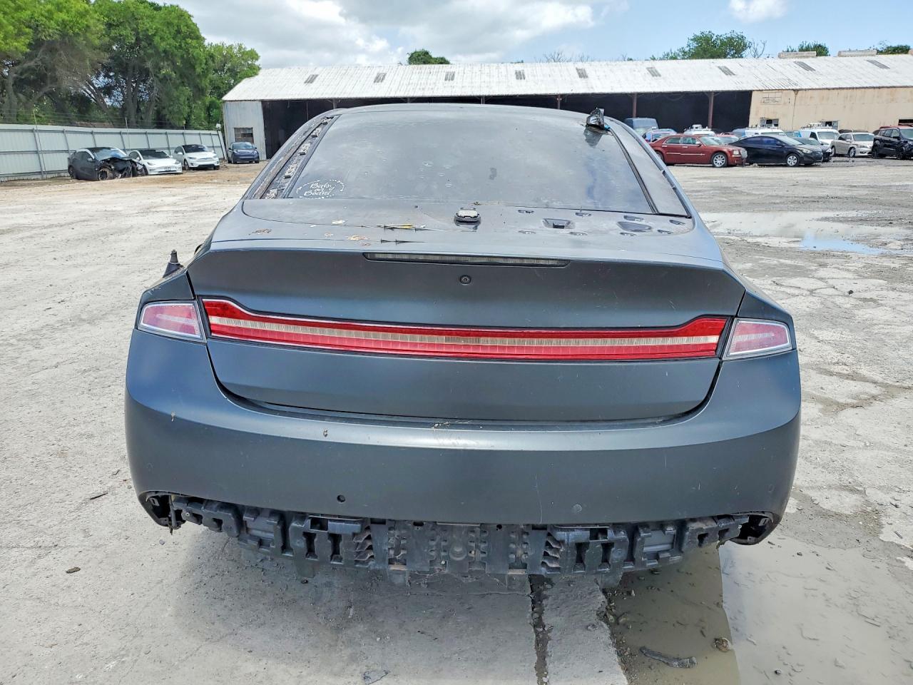 2013 LINCOLN TOWNHOUSE MKZ