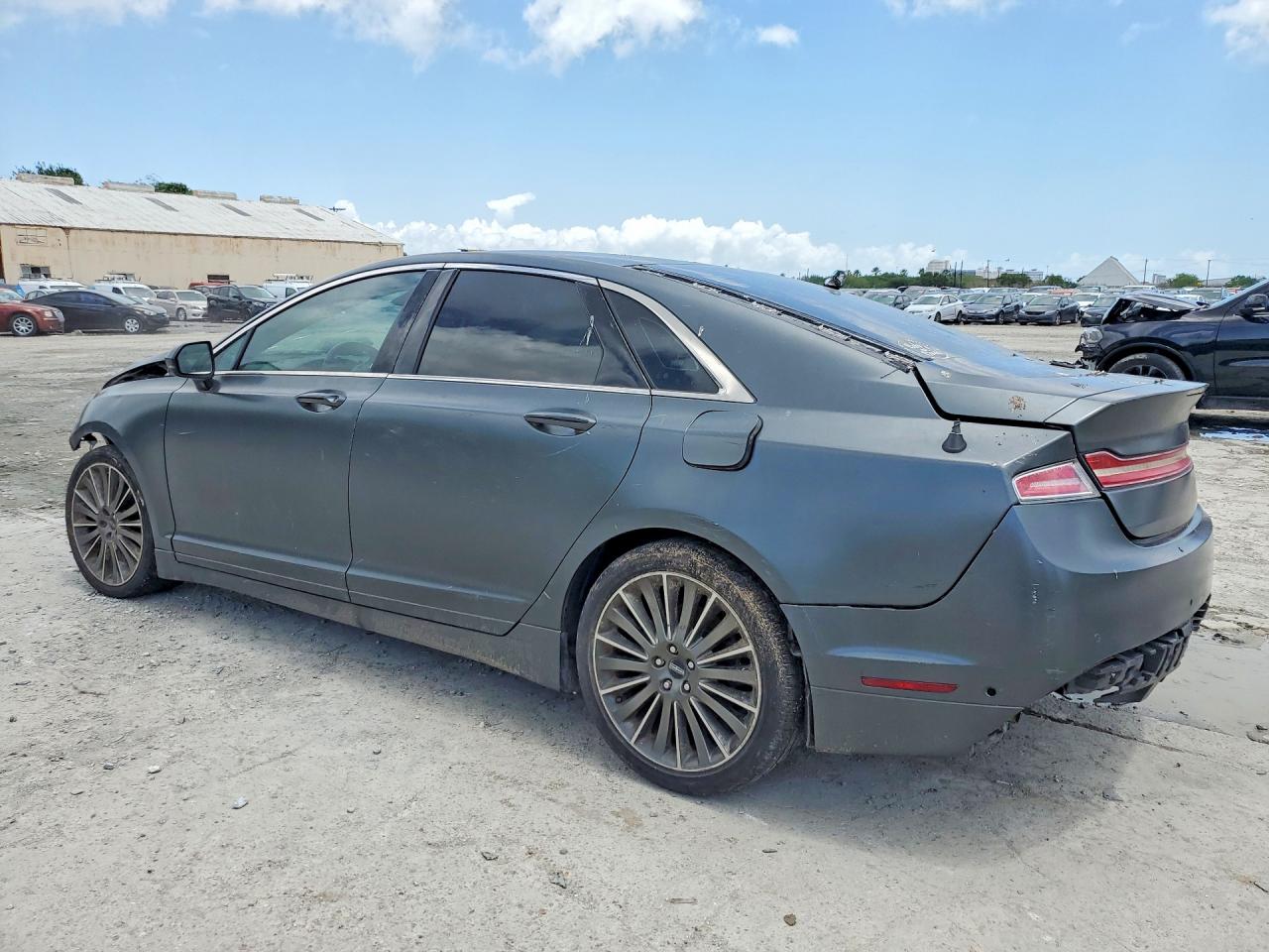2013 LINCOLN TOWNHOUSE MKZ