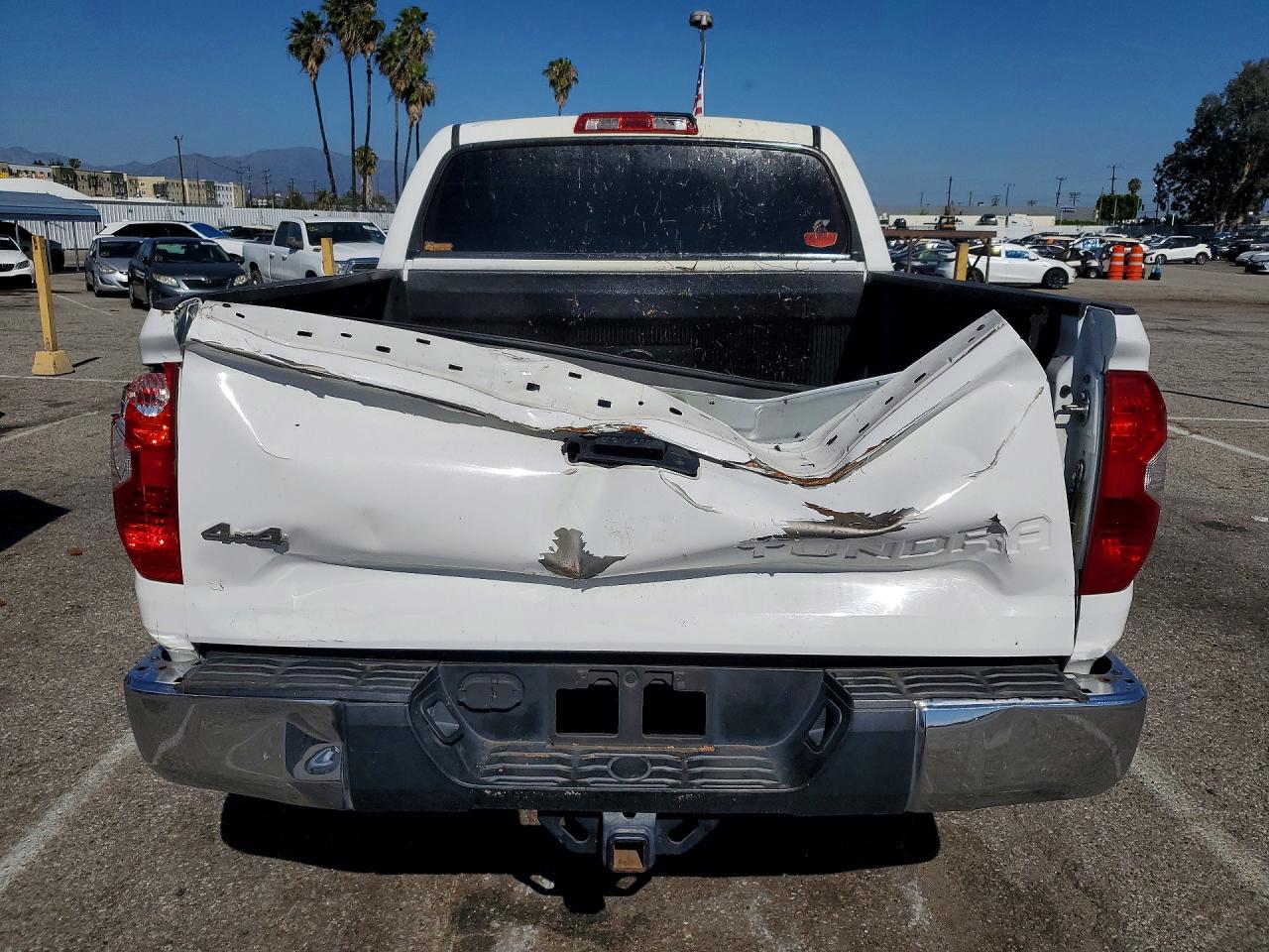 2017 TOYOTA TUNDRA