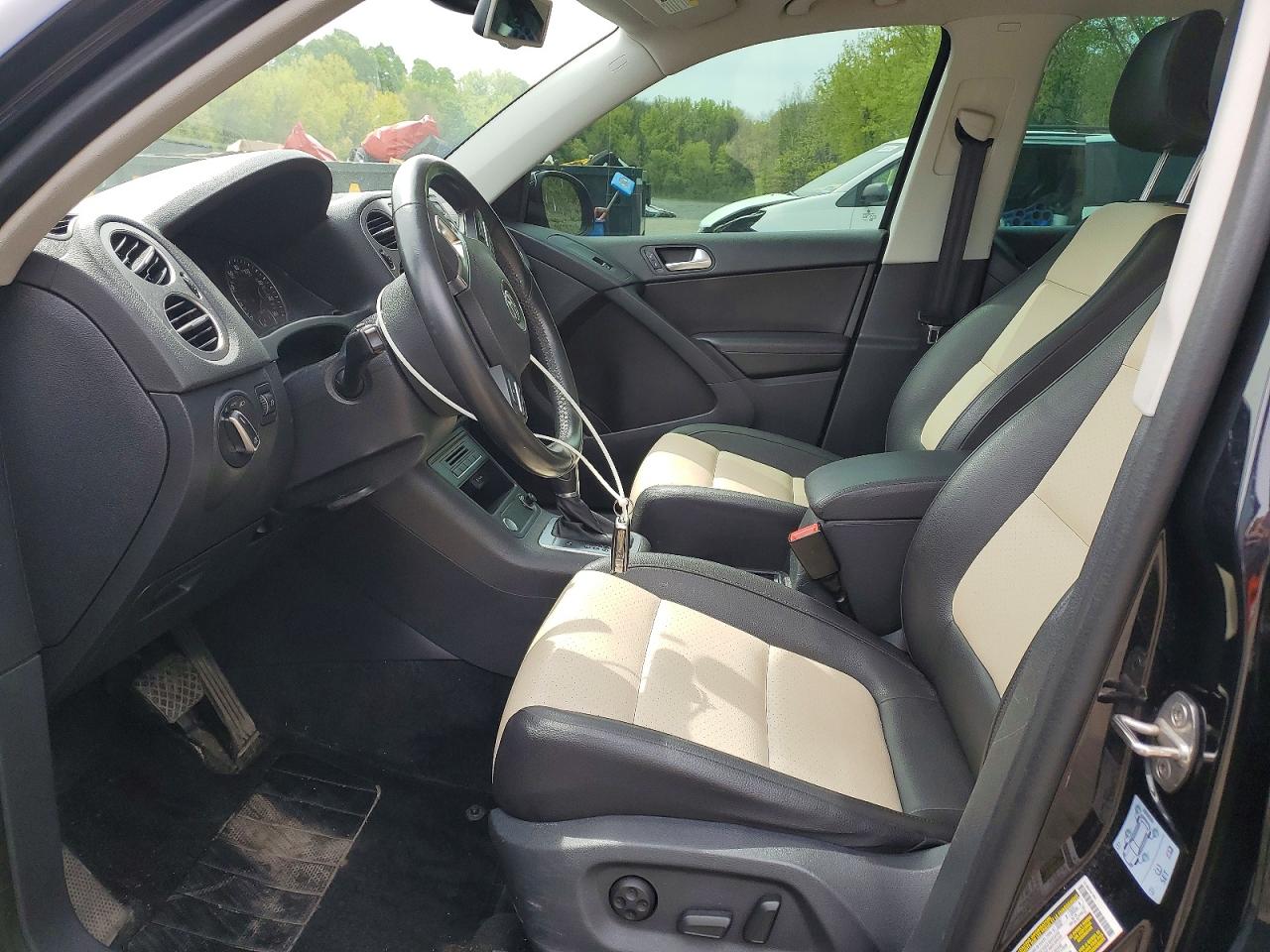 2017 VOLKSWAGEN TIGUAN