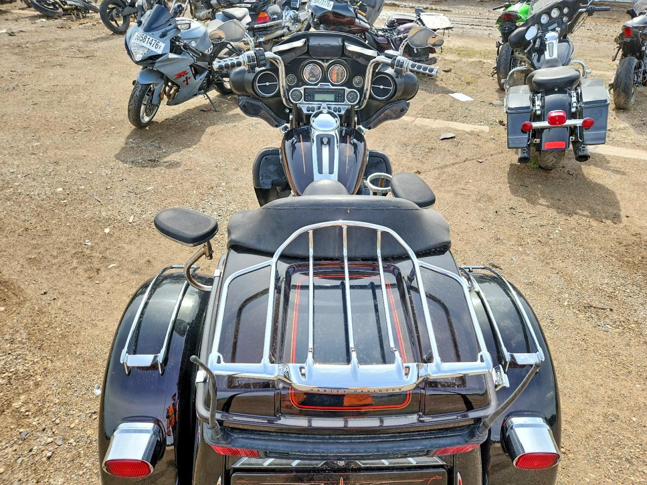 2013 HARLEY DAVIDSON FLHXSTSE