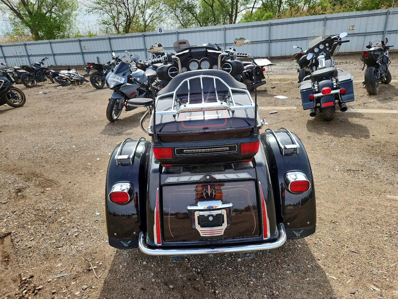 2013 HARLEY DAVIDSON FLHXSTSE
