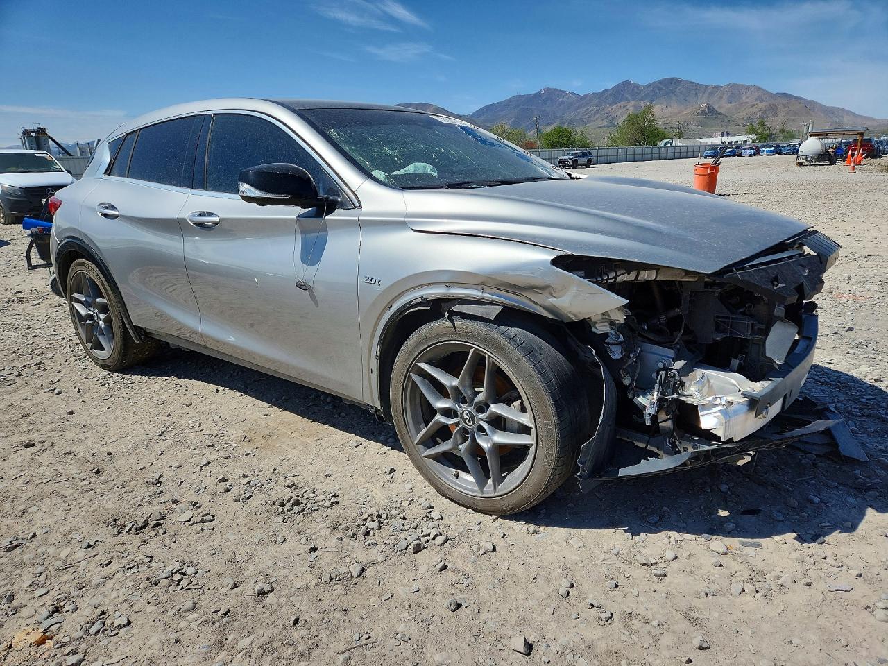 2018 INFINITI QX30