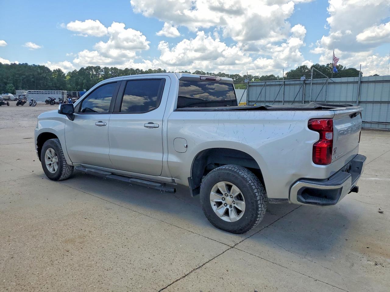 2020 CHEVROLET SILVERADO