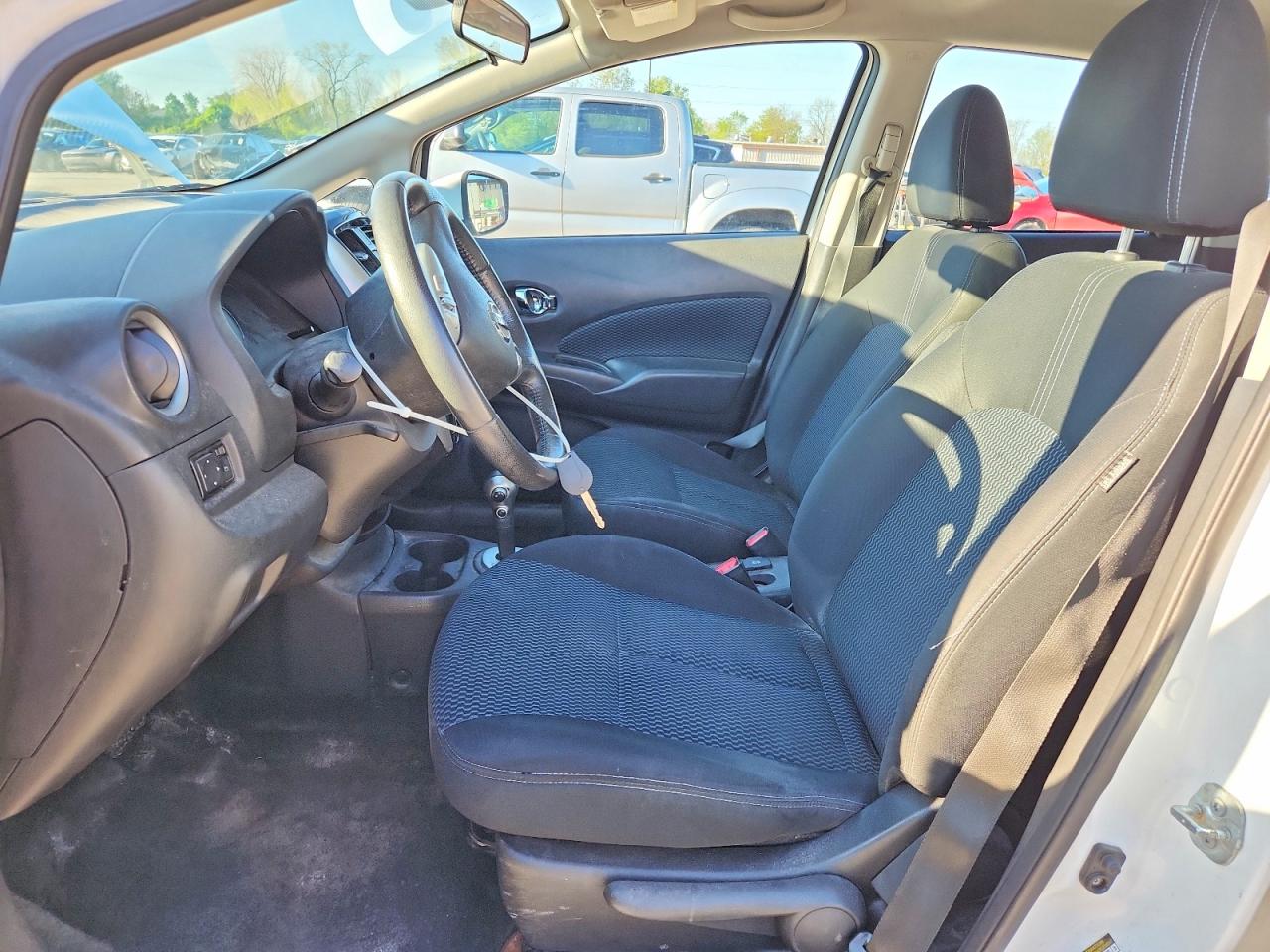 2015 NISSAN VERSA