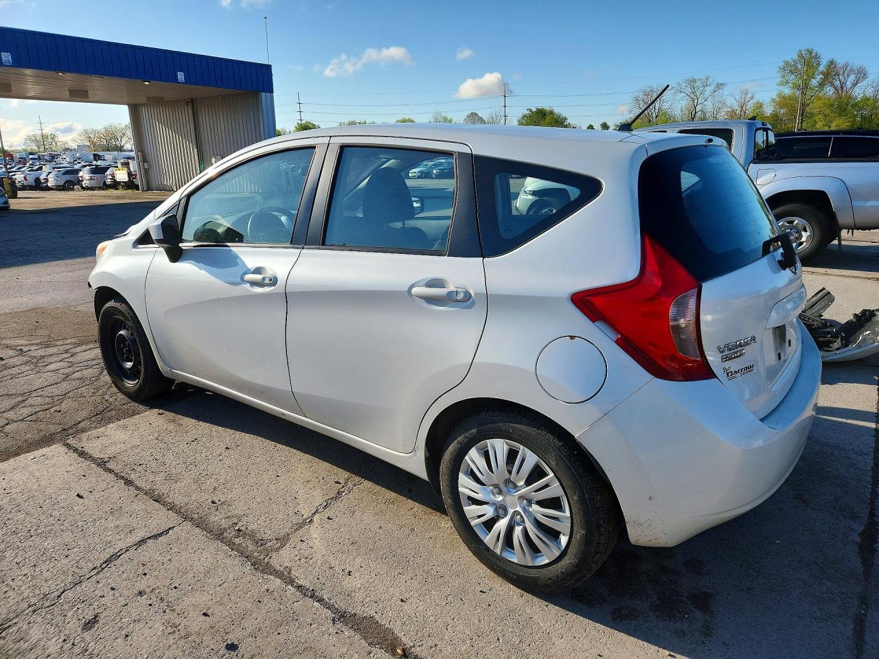 2015 NISSAN VERSA