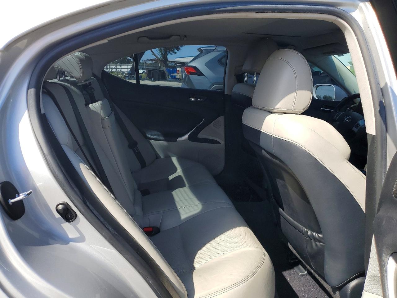 2012 LEXUS IS