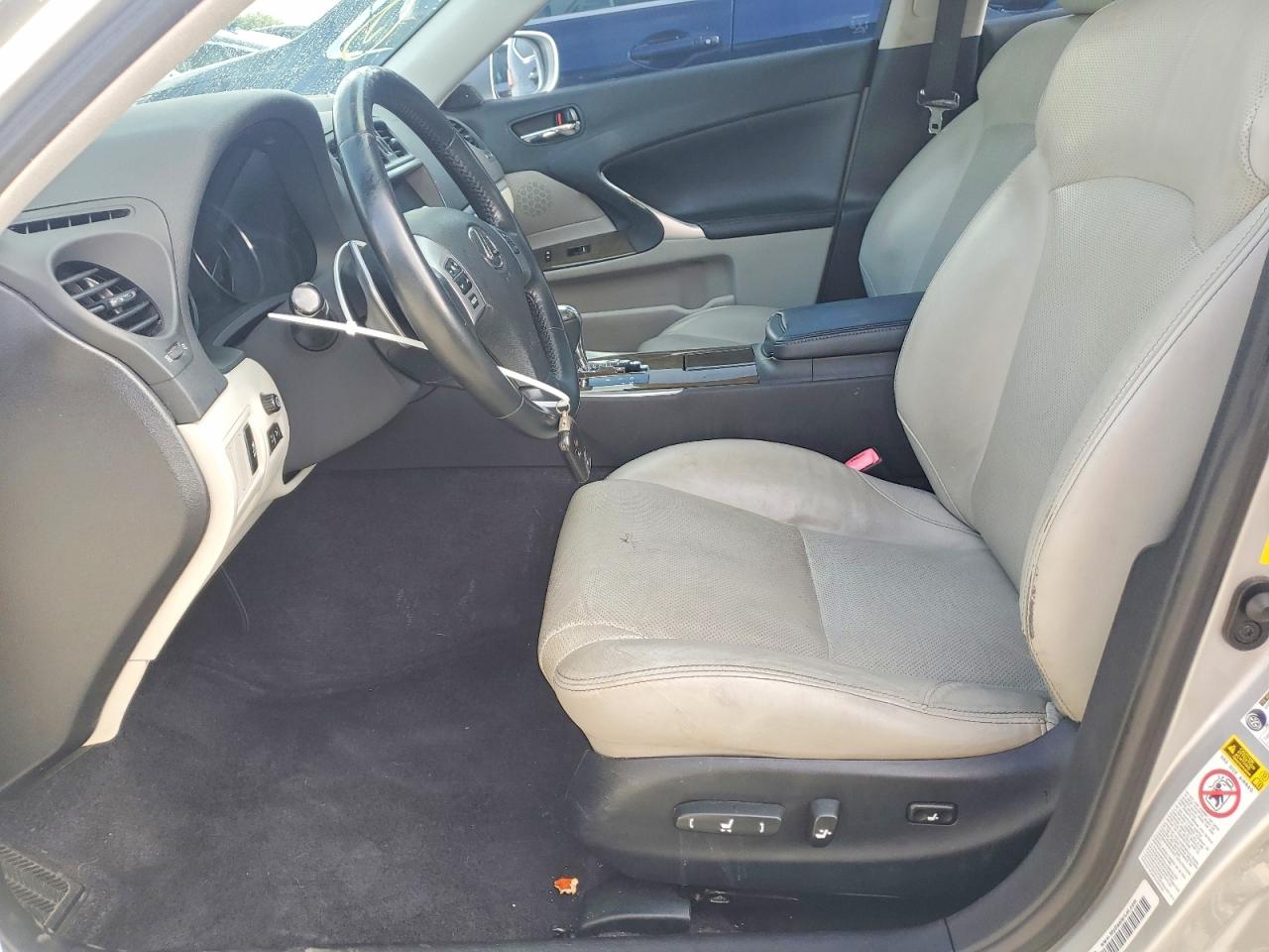 2012 LEXUS IS