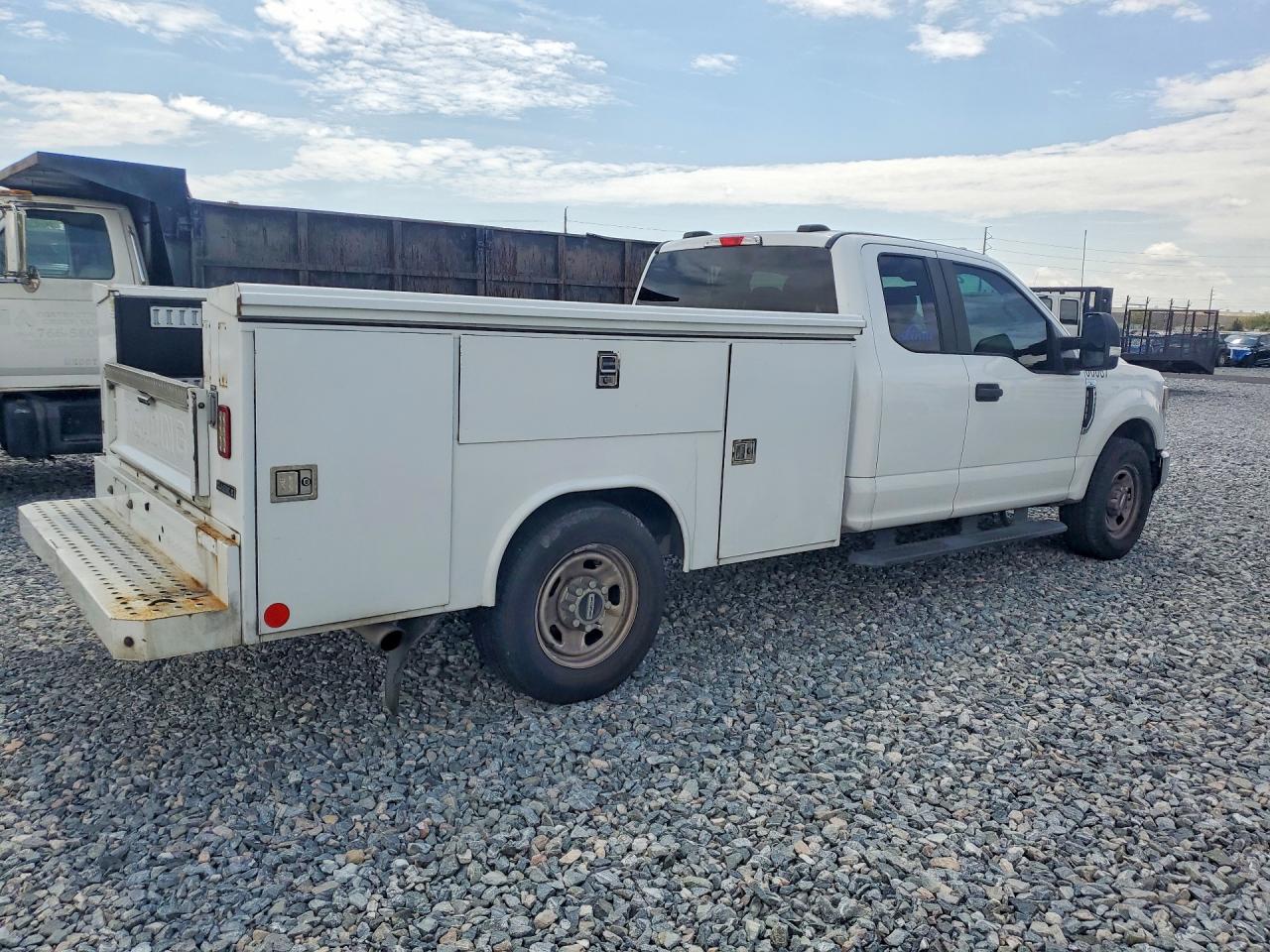 2021 FORD F350